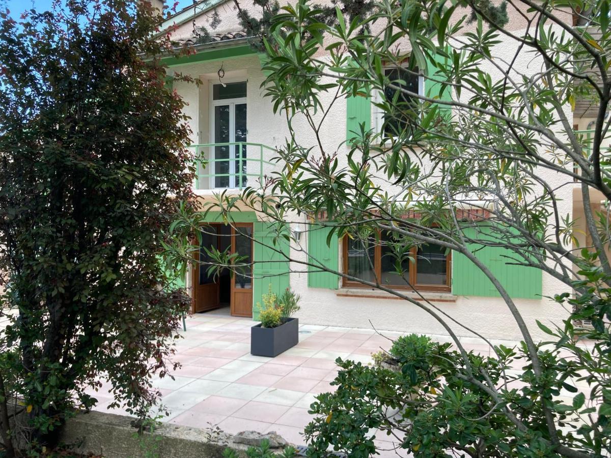 Pavillon De L'Etang Apartment Chateauneuf-du-Rhone Exterior photo